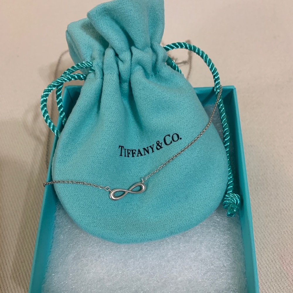AUTHENTIC Tiffany & Co Silver Infinity Necklace